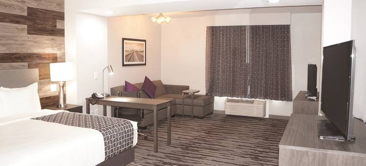达拉斯怀利拉昆塔温德姆套房酒店(La Quinta Inn & Suites by Wyndham Dallas - Wylie)图片
