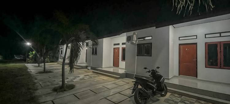 RedDoorz Syariah at Home Ampana Guest House Ampana Kota图片
