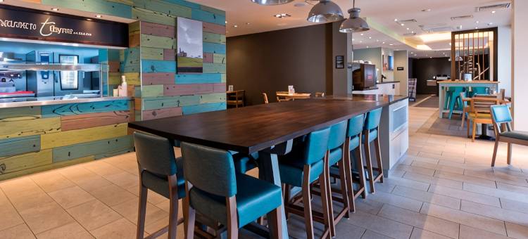 阿尔弗斯顿普瑞米尔酒店(Premier Inn Ulverston)图片