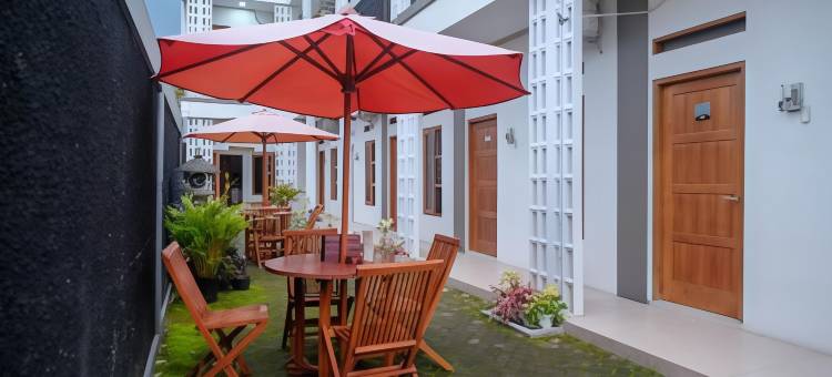 红多兹伊斯兰酒店-近日惹RS赫米娜(RedDoorz Syariah Near RS Hermina Yogyakarta)图片