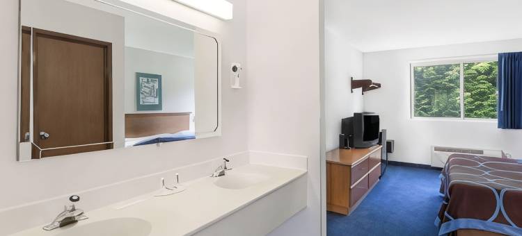 金斯顿速8酒店(Super 8 by Wyndham Kingston)图片