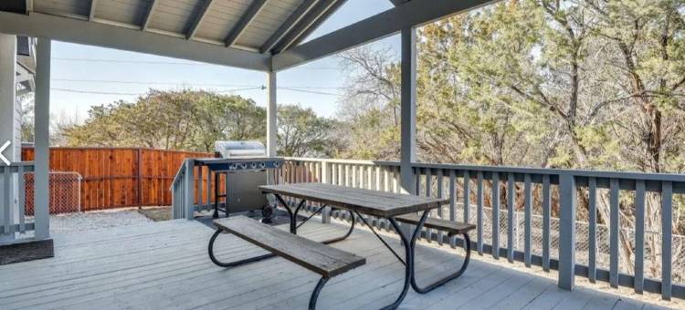 BRAND NEW ON THE WATER WITH HOT TUB, SHARED BOAT DOCK & 7.5 MILES TO ROCKER B!图片