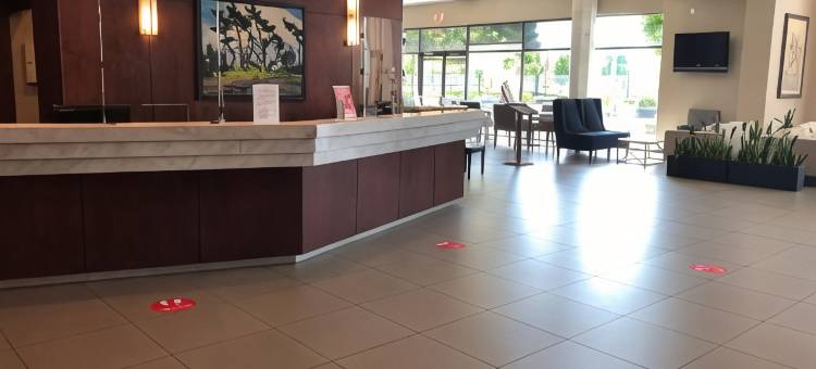 伯纳比商务会议行政套房酒店(Executive Suites Hotel & Conference Center, Metro Vancouver)图片