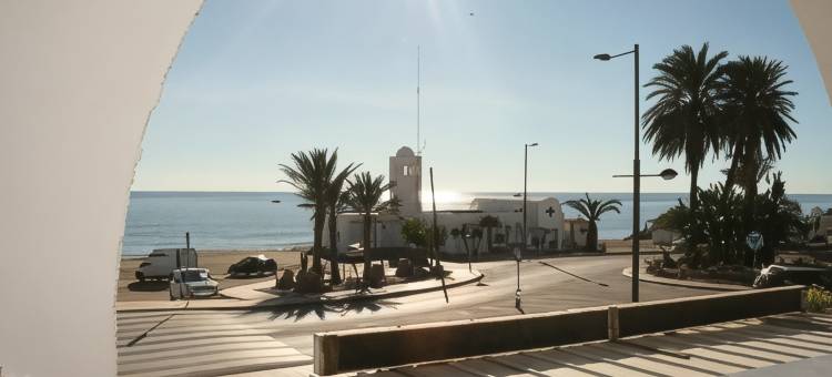 海洋女神假日旅馆(Virgen del Mar Holidays)图片