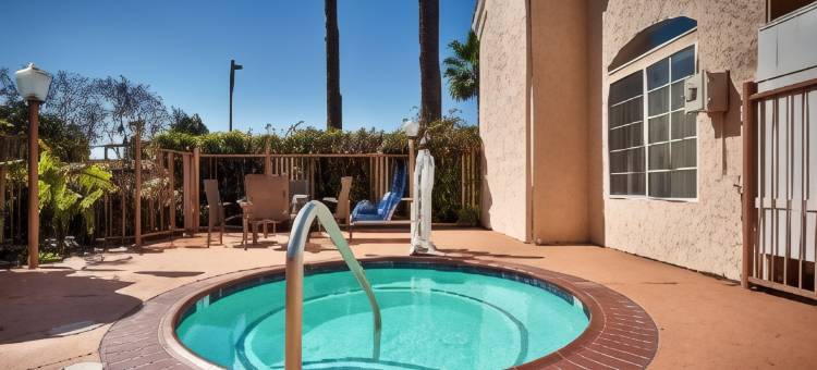 棕榈阁贝斯特韦斯特酒店(Best Western Palm Court Inn)图片