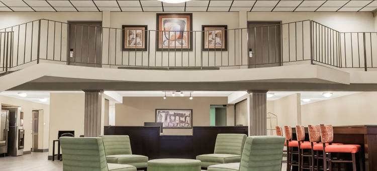 凤凰城美洲最佳价值套房酒店(Americas Best Value Inn & Suites Phenix City)图片