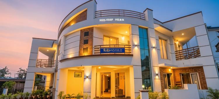 FabHotel Rajathi Holiday Peak图片