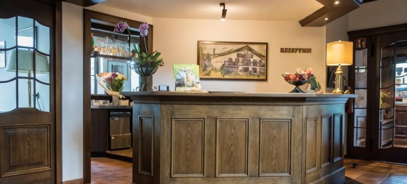 姆勒伯兰德酒店(Landhaus Müllenborn)图片