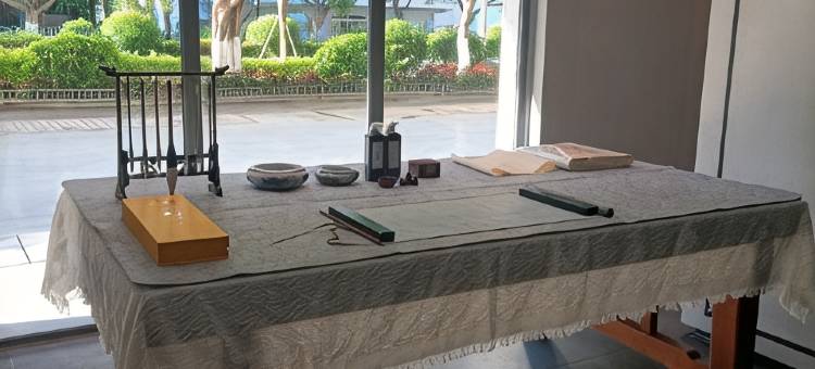 华人易居智能酒店(龙海漳州开发区乐天年医养文化村店)图片