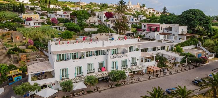 欧斯蒂纳酒店(Hotel Ossidiana Stromboli Center)图片