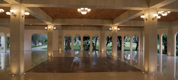 洛瑞安俱乐部酒店(The Lorian Club)图片
