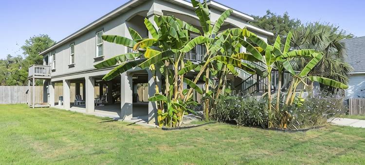 距市中心5个街区，位置极佳，门廊观海滩度假屋(View the Beach from Your Porch.  Best Location, 5 Blocks to Downtown)图片