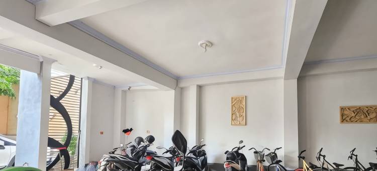 巴里佩尔马纳红伙伴英语村伊斯兰教法酒店(Permana Syariah Redpartner Kampung Inggris Pare)图片