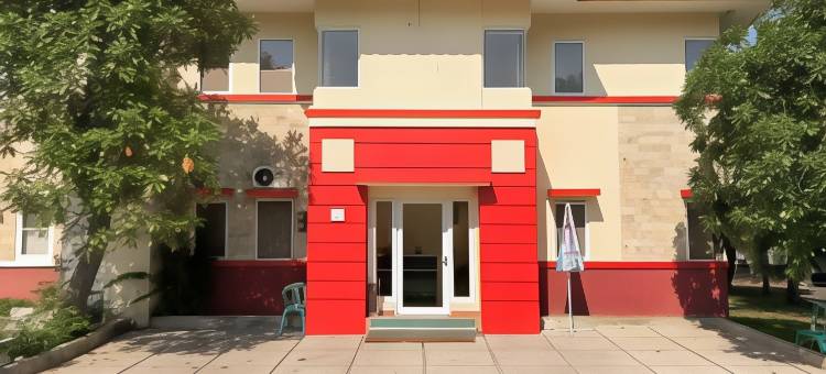 红多兹酒店@芝卡朗亭住宅(RedDoorz @ Pavilion Residence Cikarang)图片