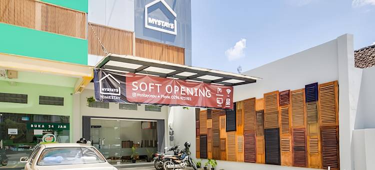 RedDoorz @ Mystays Pemuda Cepu Blora图片