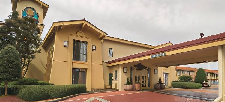 格林维尔伍德拉夫路美吟酒店(Baymont by Wyndham Greenville Woodruff Rd)图片