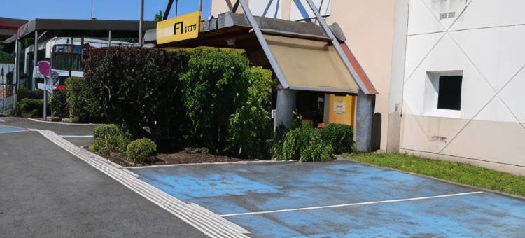 hotelF1 瓦朗谢讷杜希莱斯矿(Hotelf1 Valenciennes Douchy les Mines)图片