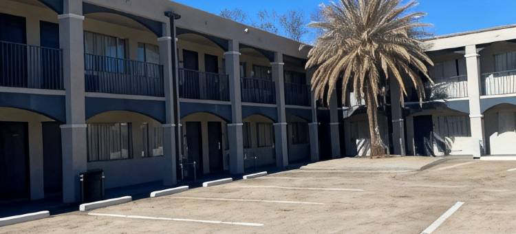 查尔斯湖历史区豪生酒店(Howard Johnson by Wyndham Historic Lake Charles)图片