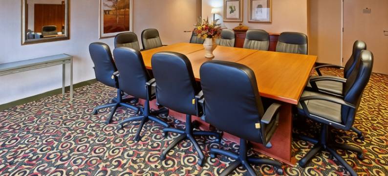 利奇菲尔德呗盟套房酒店(Baymont by Wyndham Litchfield)图片