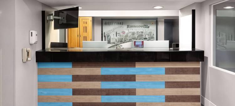 罗温维尔博林布鲁克速8酒店(Super 8 by Wyndham Romeoville Bolingbrook)图片