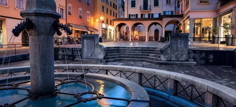 开瓦里尔德拉戈公寓(Residenza Il Cavaliere del Lago - Happy Rentals)图片