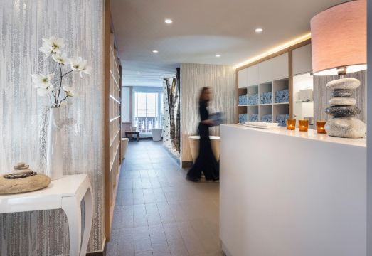 Hôtel Village Montana by les EtincellesHotel Overview