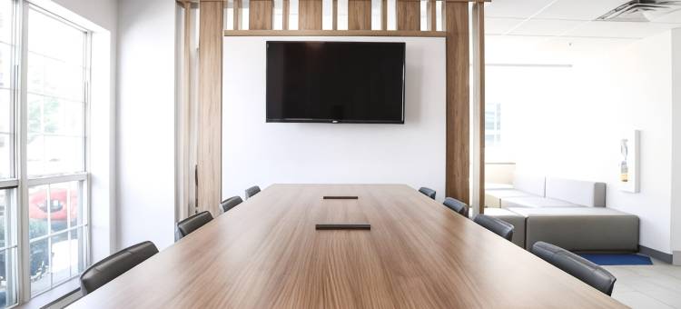 Microtel Inn & Suites by Wyndham Charlotte/Northlake图片