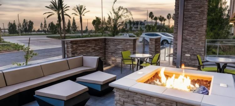 安大略机场-兰丘库卡蒙加万豪SpringHill Suites酒店(SpringHill Suites Ontario Airport/Rancho Cucamonga)图片