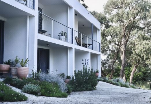 Lorne Surf Apartments Hotel Overview