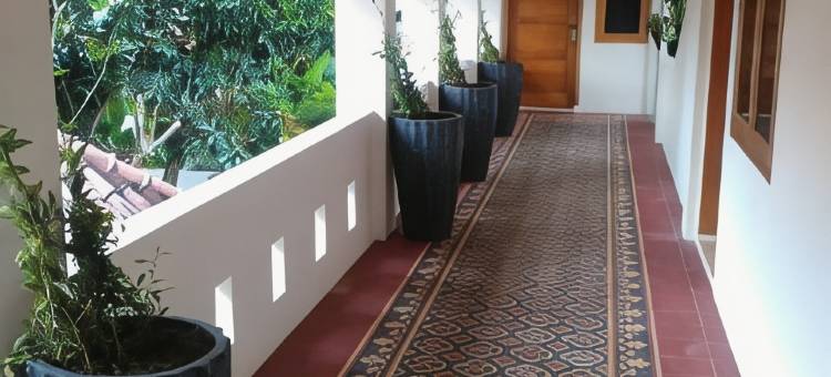 红多兹@ 莱金德帕尔曼帕西坦酒店(RedDoorz @ Letjend S. Parman Pacitan)图片