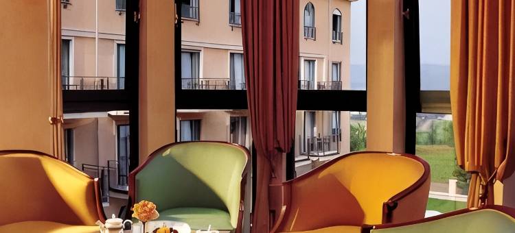 斯加罗斯伯格维克特雷迪斯酒店(Victor's Residenz-Hotel Schloss Berg)图片