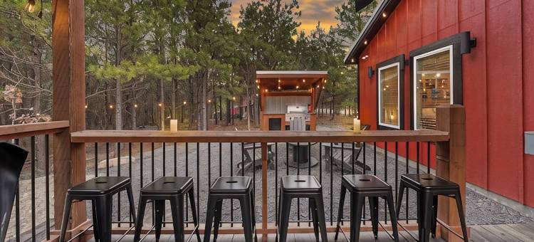 New! Hot Tub, Firepit, Bed Swing - Hard Rock Candy Mountain图片