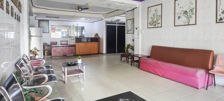 丹戎槟榔劳特再也酒店(Hotel Laut Jaya Tanjung Pinang RedPartner)图片