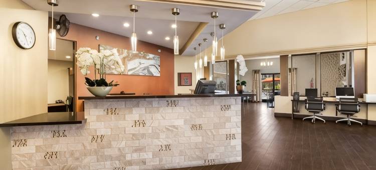 埃斯孔迪多贝斯特韦斯特酒店(Best Western Escondido Hotel)图片