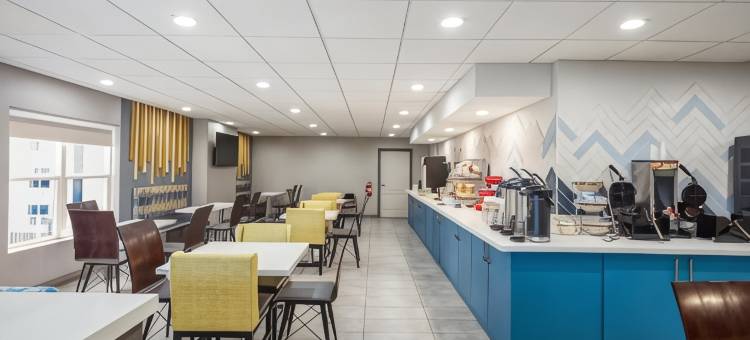 帕塔克森特莱克星敦公园拉昆塔温德姆套房酒店(La Quinta Inn & Suites by Wyndham Lexington Park - Patuxent)图片