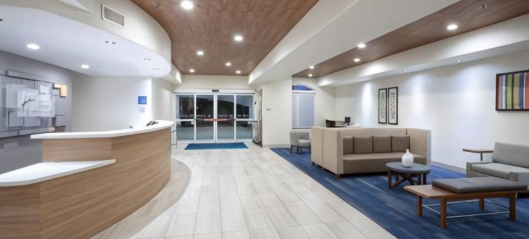 智选假日套房酒店乔奇拉东北(Holiday Inn Express & Suites Chowchilla - Yosemite PK Area)图片