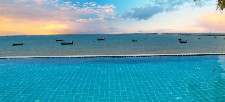 皇家帕拉悬崖海滩酒店(Royal Phala Cliff Beach Resort)图片