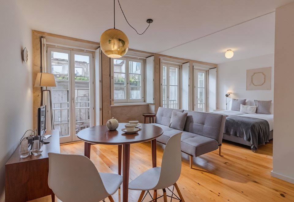 Youropo - the TowerHotel Overview