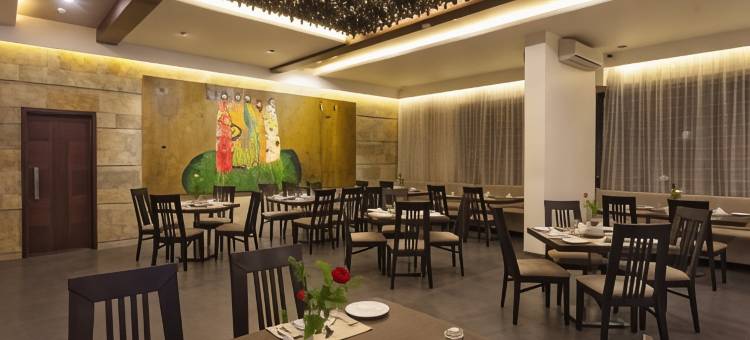 查塔里酒店(Hotel Chaitali - Pure Veg)图片