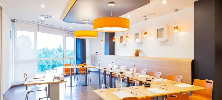 宜必思奥维耶多酒店(Ibis Oviedo)图片