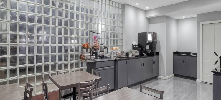 速8斯普林/伍德兰市酒店by Wyndham(Super 8 by Wyndham Spring / the Woodlands)图片