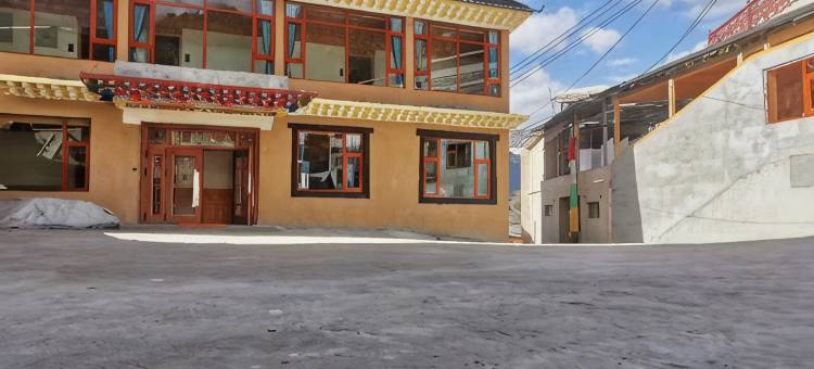 迭部雪域天珠民宿(扎尕那景区·仙女滩店)图片