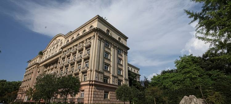 莱雅精品酒店(西南大学状元碑地铁站店)图片