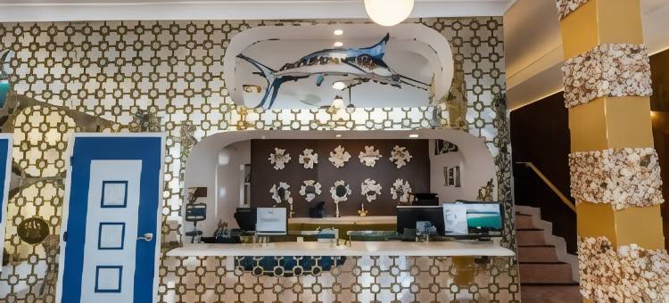 海滨酒店(Oceanside Hotel and Suites)图片