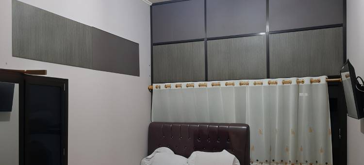 莲花邦卡米特拉民宿 - 红门酒店(Homestay Lotus Bangka Mitra RedDoorz)图片