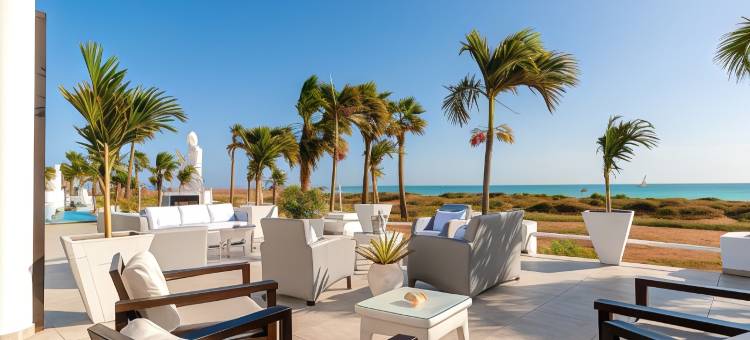 布达海滩 LIVVO 酒店(Hotel LIVVO Budha Beach)图片