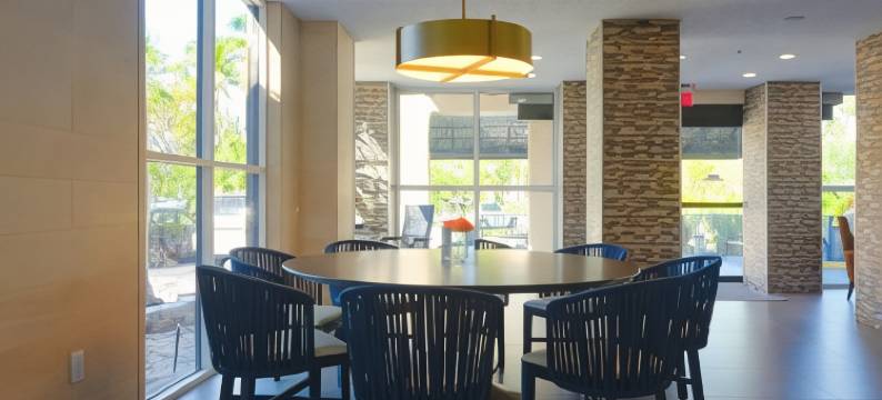 棕榈客栈和套房(The Palms Inn & Suites Miami, Kendall, FL)图片