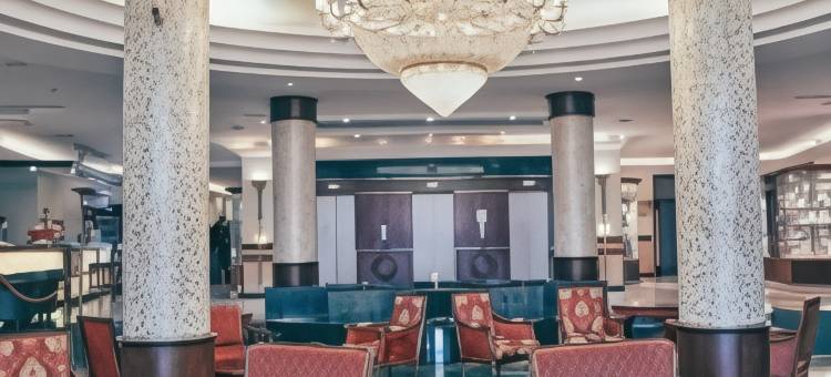 环形高级酒店(Ring Premier Hotel)图片