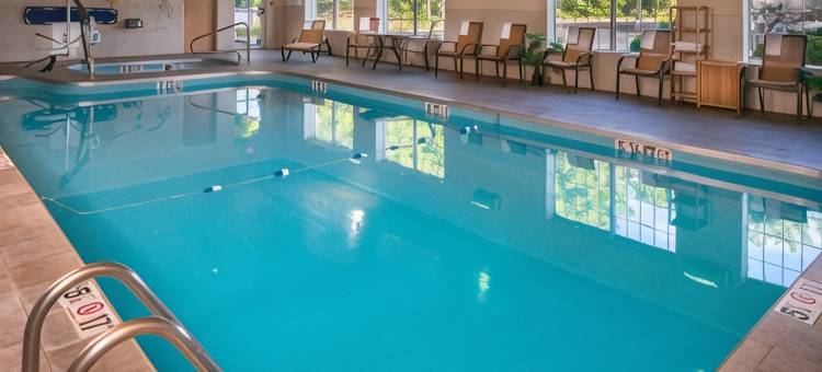 智选假日套房酒店比塞洛斯(Holiday Inn Express & Suites Bucyrus)图片