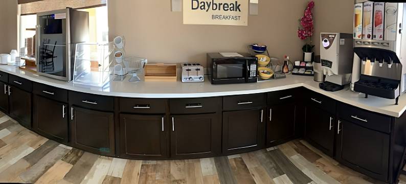 奥兰治戴斯酒店(Days Inn by Wyndham Orange)图片